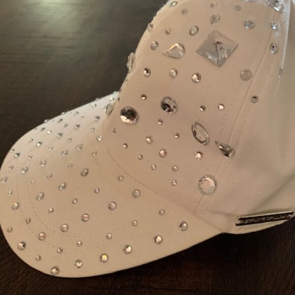 Sportalm white cap with rhinestones - Picture 2 of 5